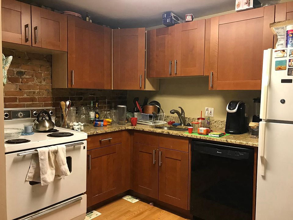 2nd image of 413 Massachusetts Ave #32