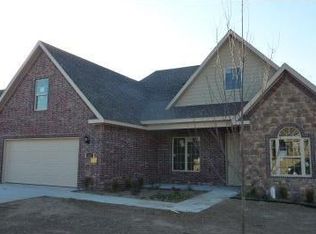 2505 SW Montana Ave, Bentonville, AR 72713