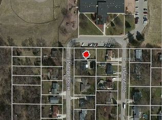4280 Hillsdale Ave NE, Grand Rapids, MI 49525