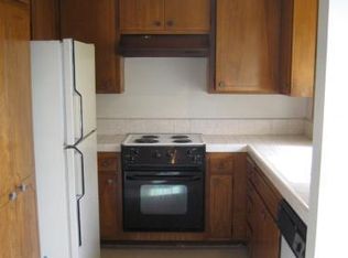 495 Whitman St APT C, Santa Barbara, CA 93117