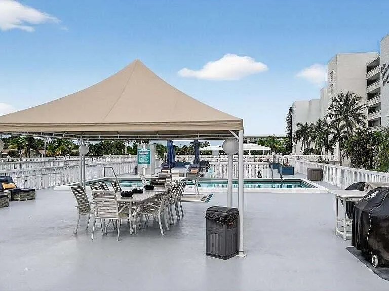 301 Lake Shore Dr #708 — Photo 22