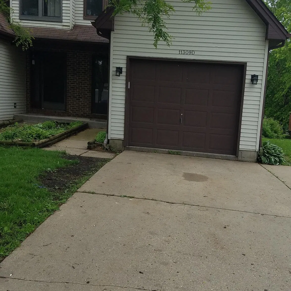 2 bed, 2.5 bath, 1530 sqft, $2,300 — Photo 1