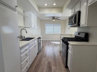 17141 Harbor Bluffs Cir APT D, Huntington Beach, CA 92649