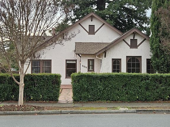5th image of 1626 Bryden Lane