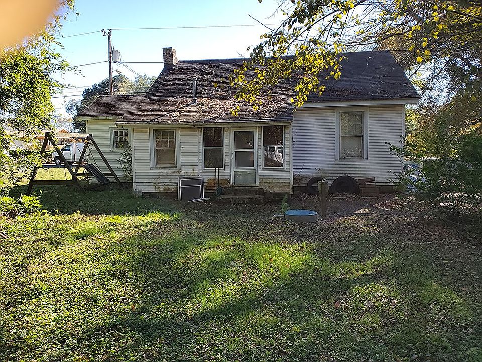 2nd image of 12021 Washington St