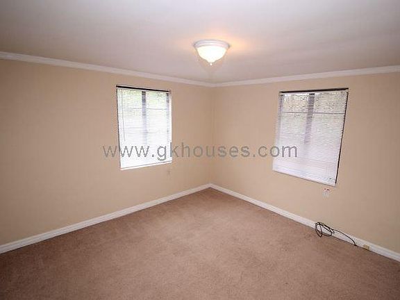 5th image of 515 Ashland Ter #C