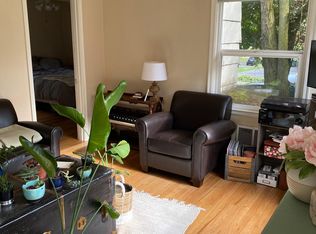 6504 34th Ave NE, Seattle, WA 98115