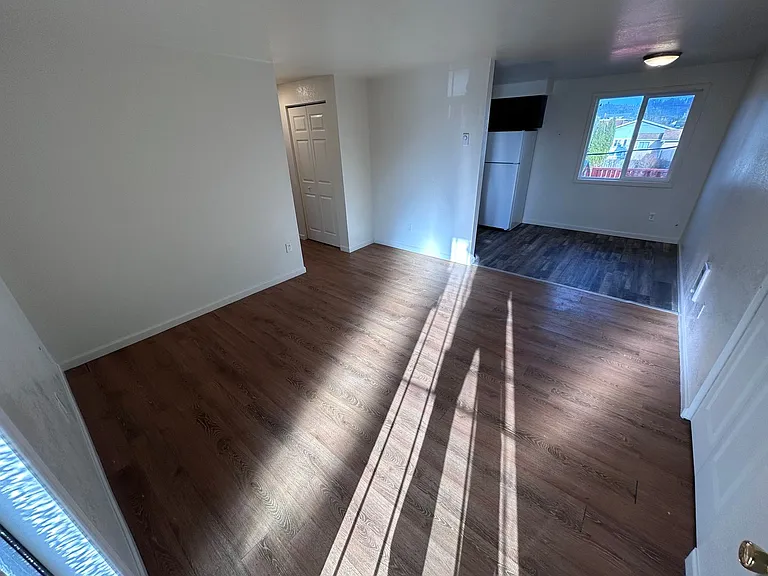 795 Elm Ave — Photo 12