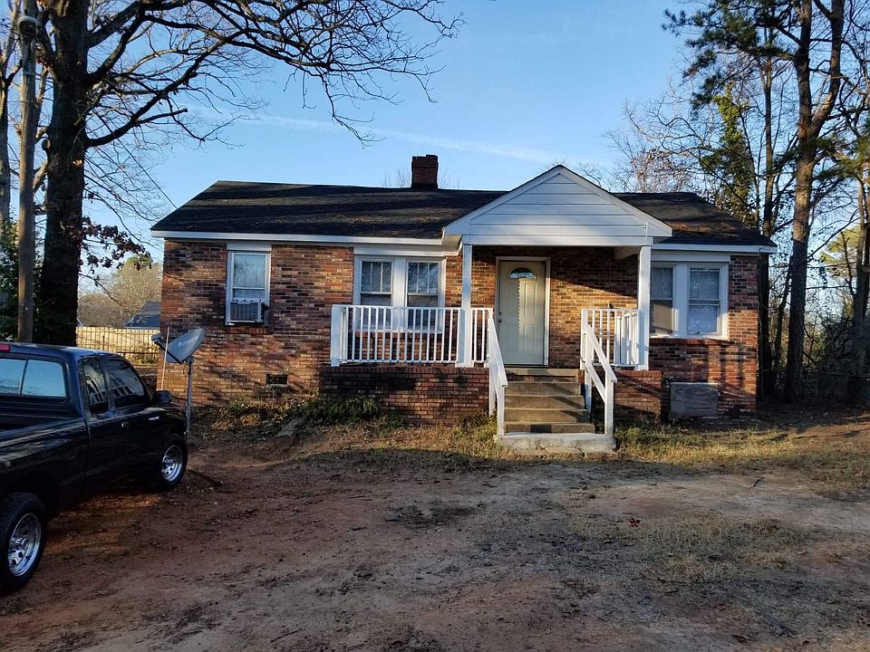 1st image of 408 Rosewood Dr