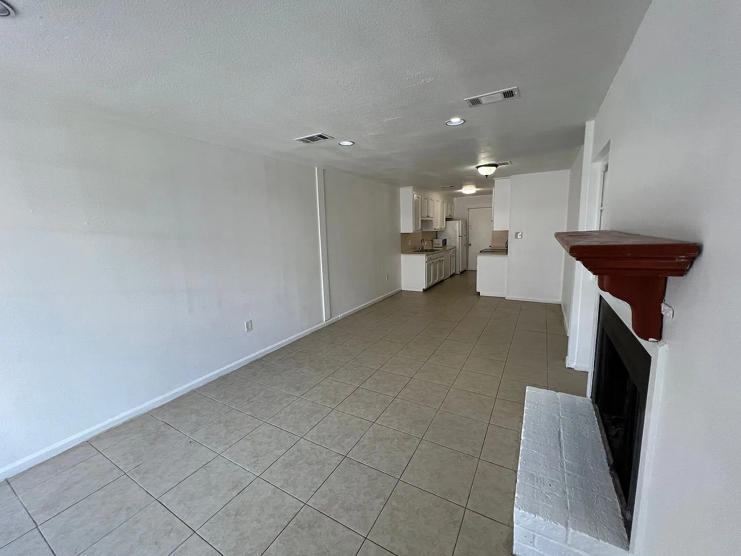 10612 Stanley Aubin Ln — Photo 2