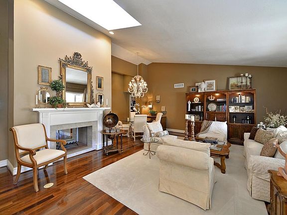 003_Living Room