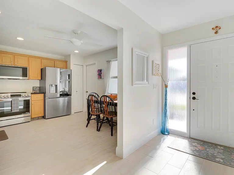 125 Arrowhead Cir — Photo 3