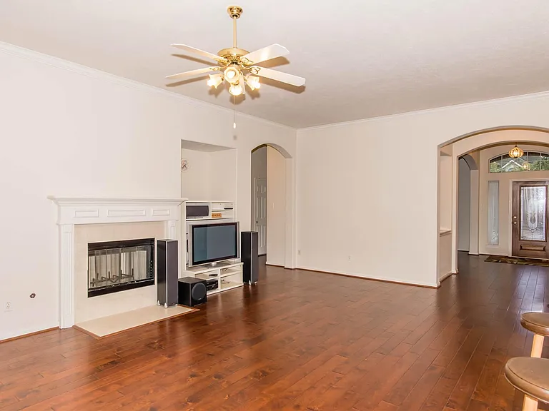 9115 Sunny Ridge Dr — Photo 5