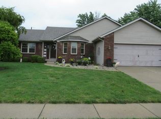 1446 Aaron Dr W, Shelbyville, IN