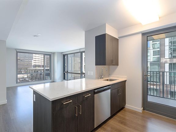 5th image of 103 Polk St #312
