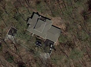 1799 Mountain Top Rd, Reading, PA 19606