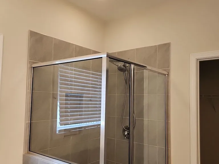 497 Hillsborough Dr — Photo 19