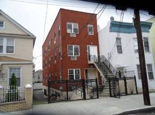 848 E 228th St, Bronx, NY 10466