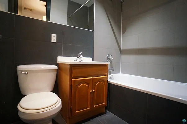 Rented by EXR | media 11