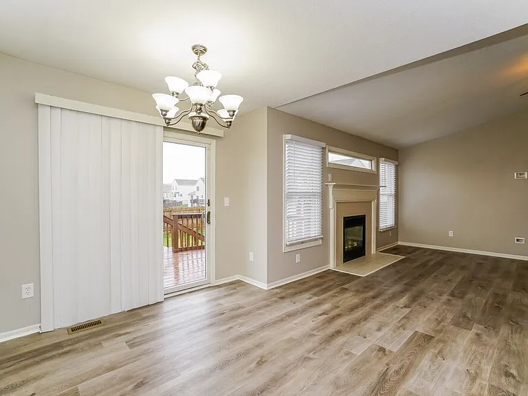3421 Brook Spring Dr — Photo 7