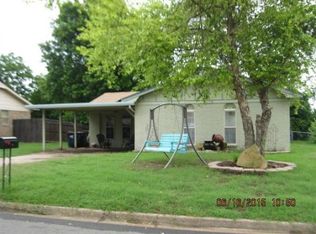 409 Crest Ln, Noble, OK 73068