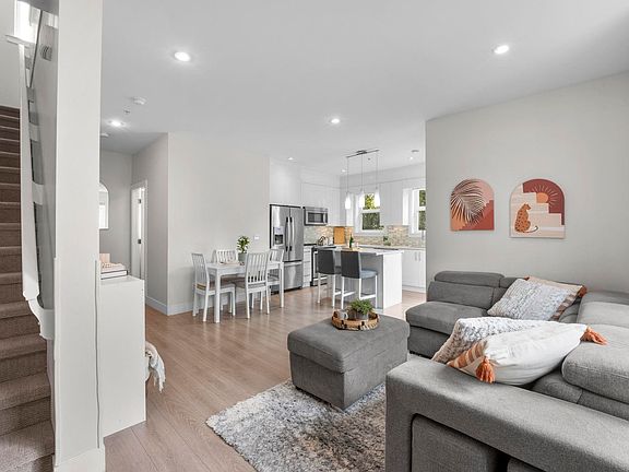 3rd image of 20856 76th Ave #23