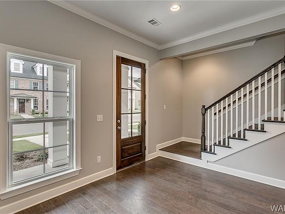 3rd image of 1401 Pinnacle Park Ln APT 204