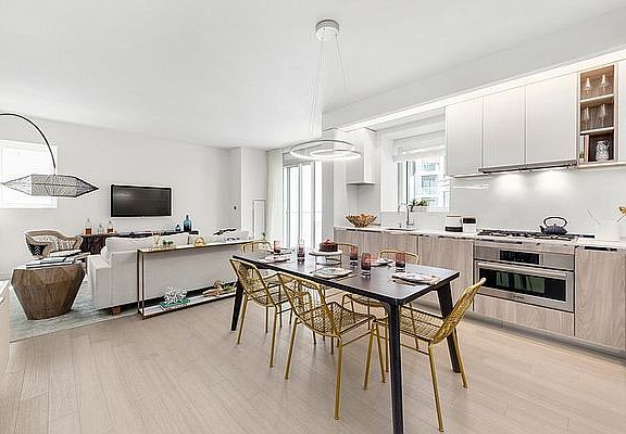 3rd image of 572 11th Ave APT 6R