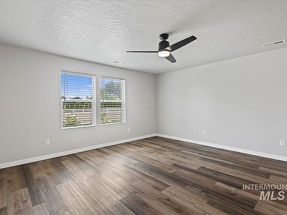 4th image of 12535 W Victory Rd