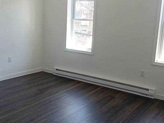 5th image of 114 S 14th St