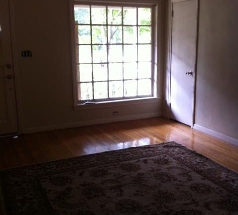 Custom blinds in living room
