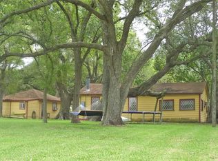 192 County Road 206, Sargent, TX 77414