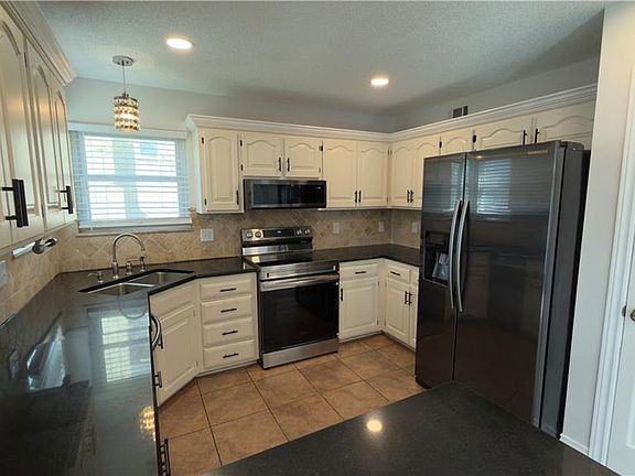 5th image of 1397 S Brentwood Dr