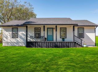 309 N Main St, Randolph, TX 75475