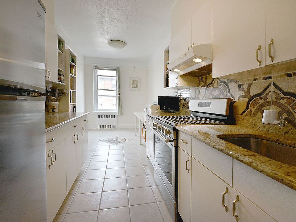1st image of 35-05 72nd St APT 3D