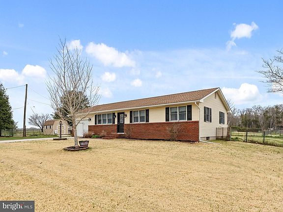 2nd image of 482 Almond Rd