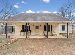 288 Eastport Ln, Springdale, AR 72764