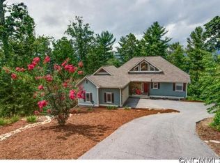 142 Lindsley Ct, Hendersonville, NC 28792