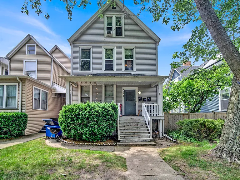 2026 Maple Ave — Photo 9