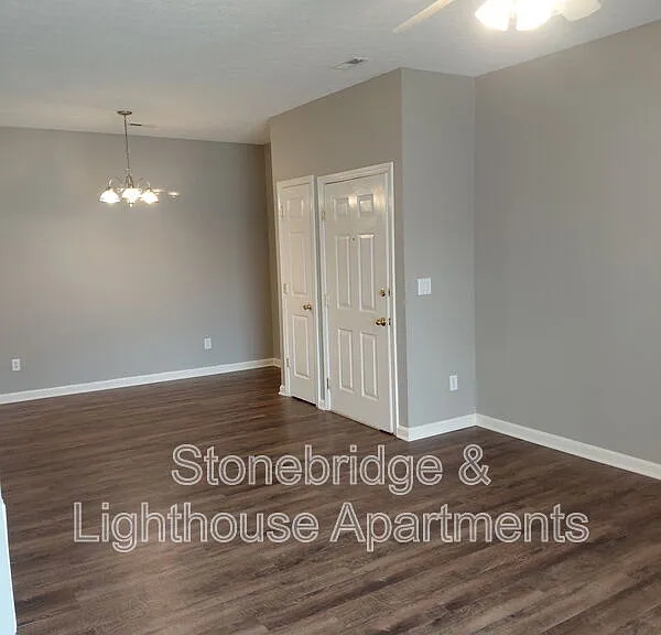 1101 Foghorn Dr #8-S — Photo 5