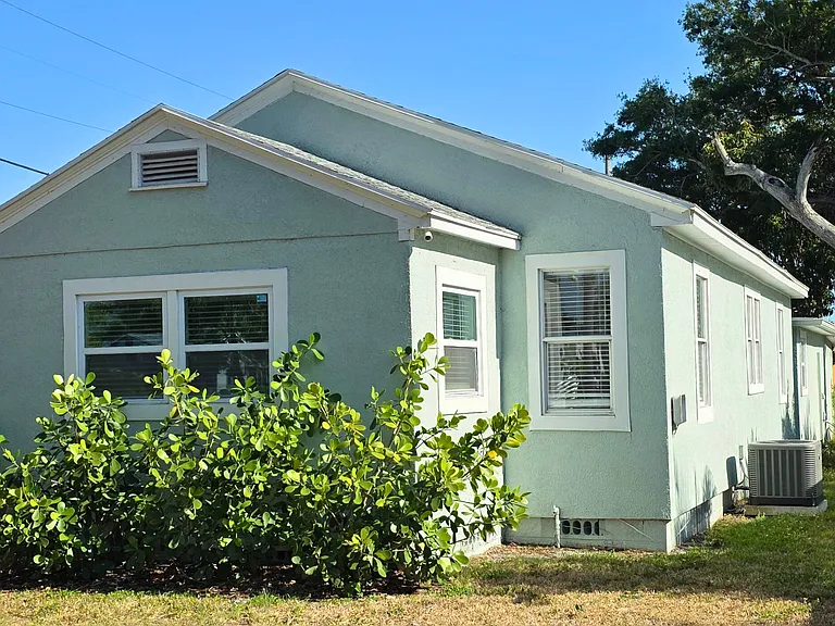 Exterior - Side