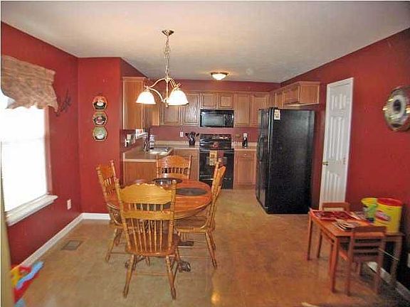 5th image of 476 Oak Grove Blvd