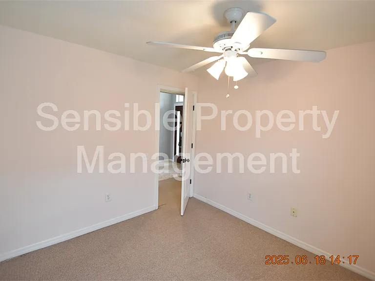 5627 War Admiral Dr — Photo 25