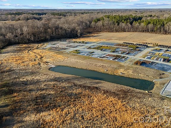 4th image of 2504 Long Hope Rd