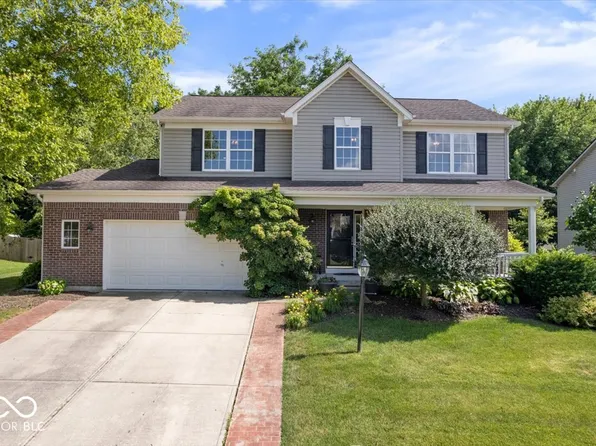 8827 Lindsey Ct, Fishers, IN 46038
