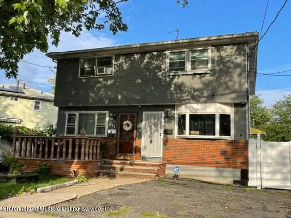 945 Targee St, Staten Island, NY 10304