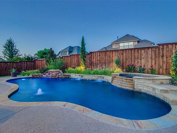 3rd image of 7512 Claire Ln