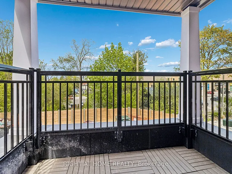 15100 Yonge St #206 — Photo 21