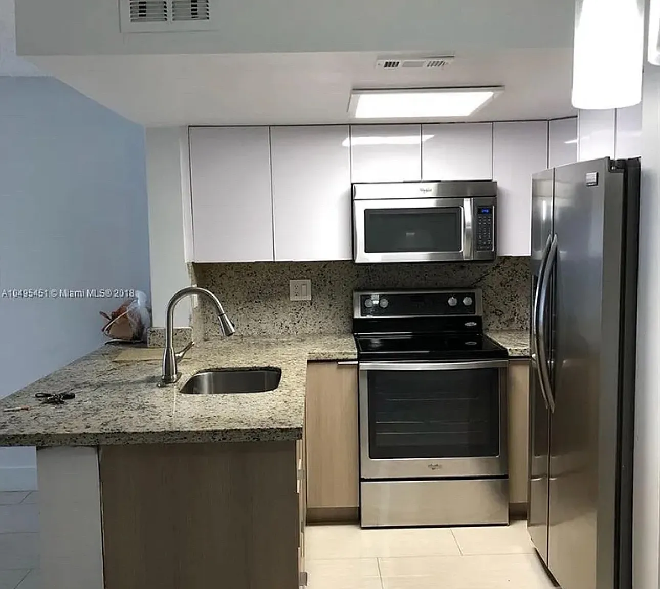 8670 NW 6th Ln — Photo 4