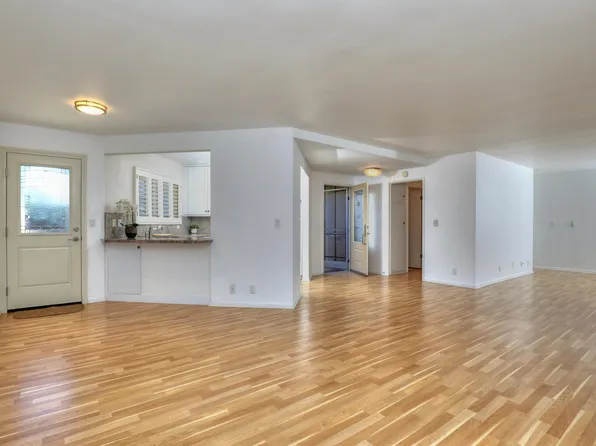 339 Moreton Bay Ln Unit 2, Goleta, CA 93117